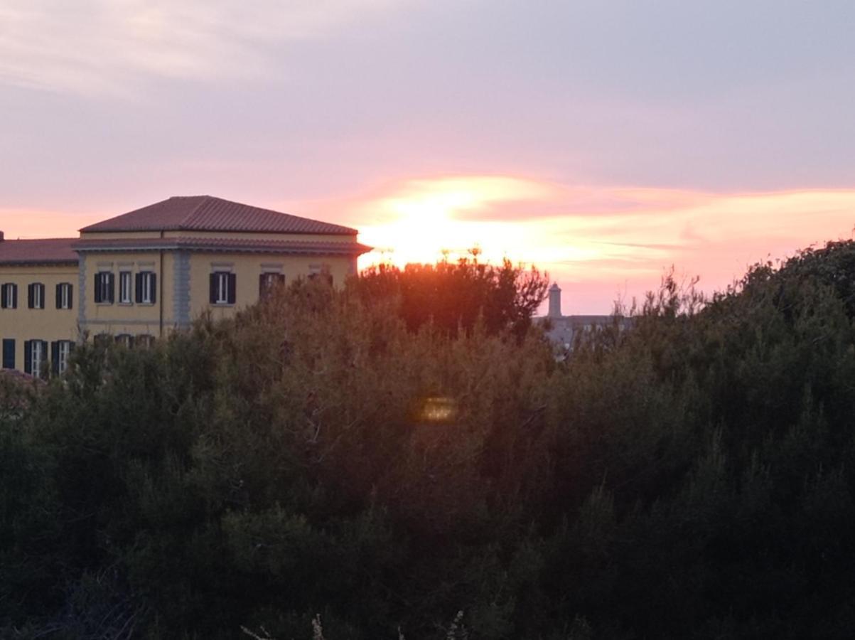 Appartamento Con Incantevole Vista Mare リヴォルノ エクステリア 写真