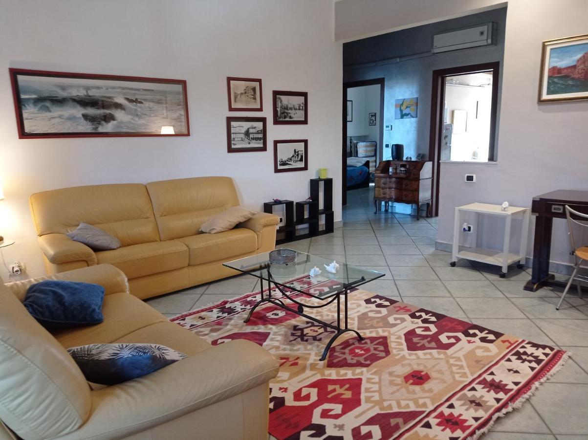 Appartamento Con Incantevole Vista Mare リヴォルノ エクステリア 写真