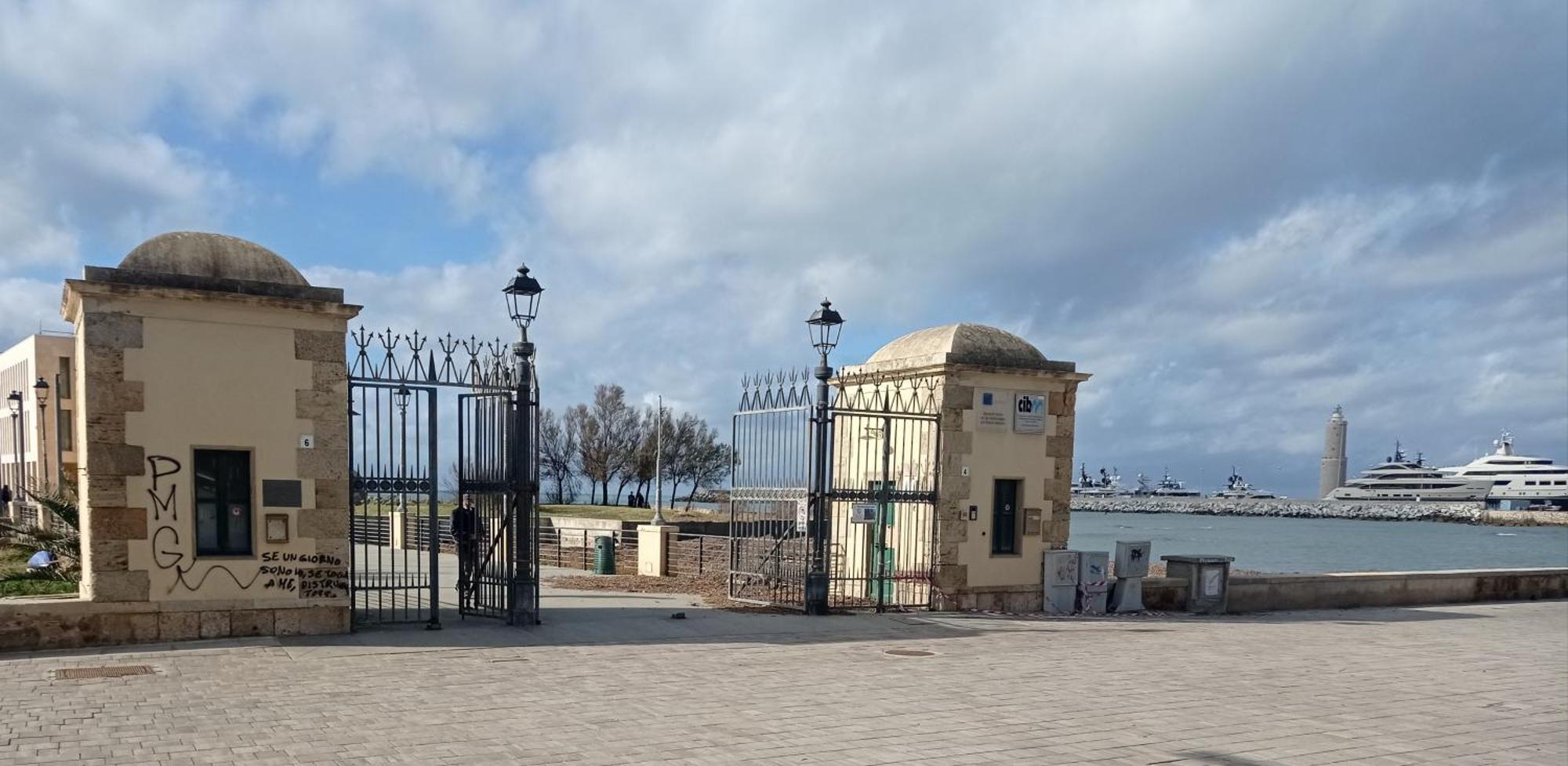 Appartamento Con Incantevole Vista Mare リヴォルノ エクステリア 写真